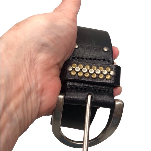 NWT Fossil Womens Multi Stud Keeper Black Leather Belt with Silver Buckle Med - Picture 1 of 6